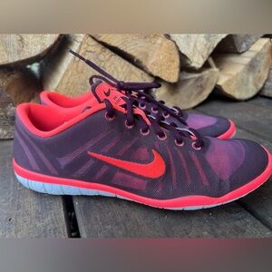 Nike Free 3.0 Studio Dance Deep Burgundy SAMPLE WOMEN’s size 7
